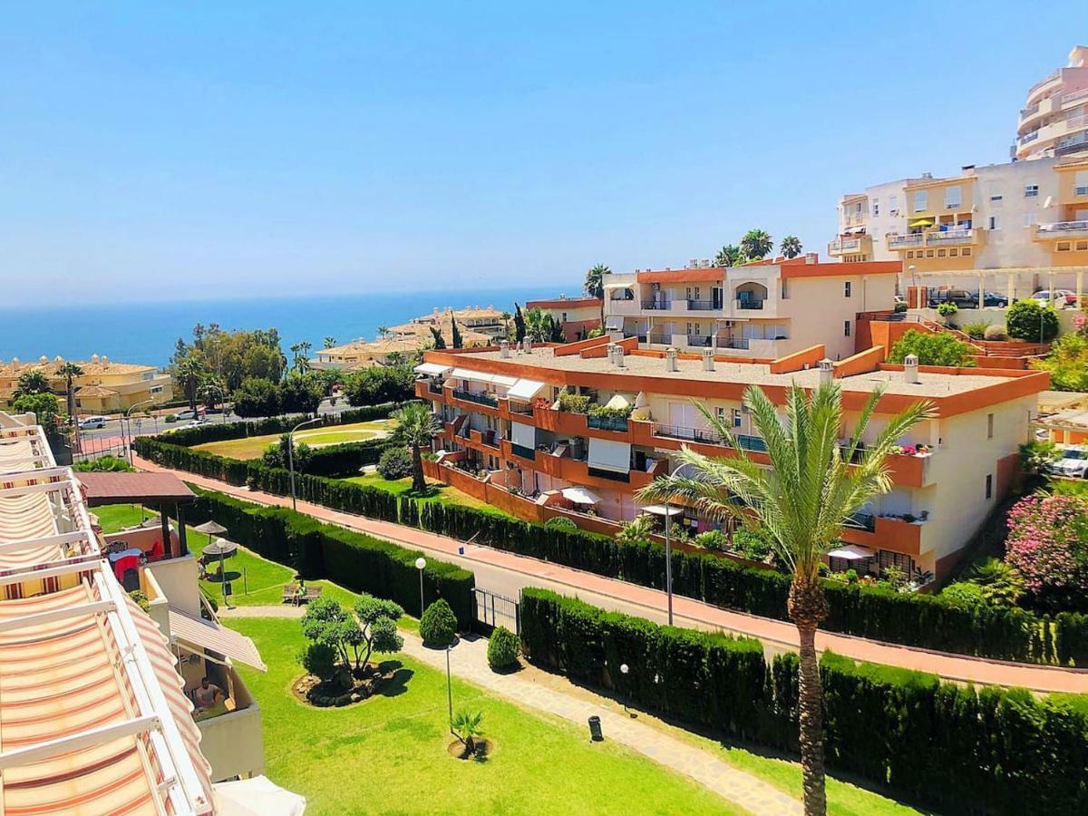 Seaview With Great Amenities & Facilities *